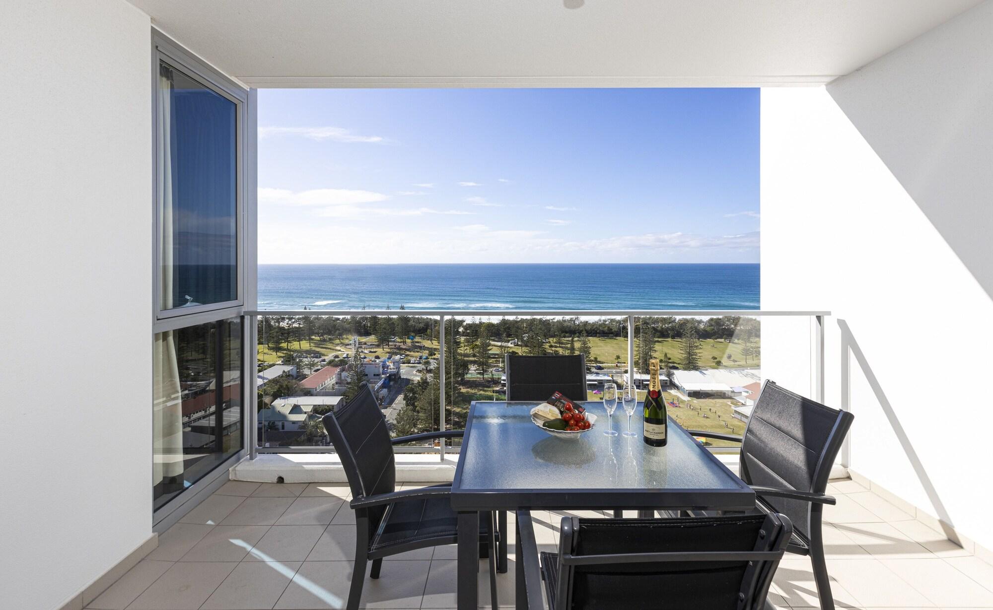 Ocean Pacific Resort - Official Broadbeach Buitenkant foto