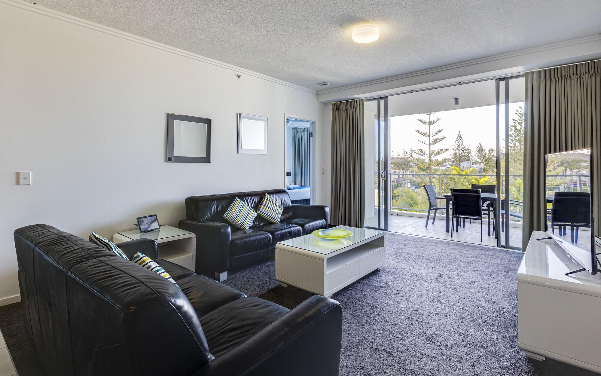 Ocean Pacific Resort - Official Broadbeach Buitenkant foto