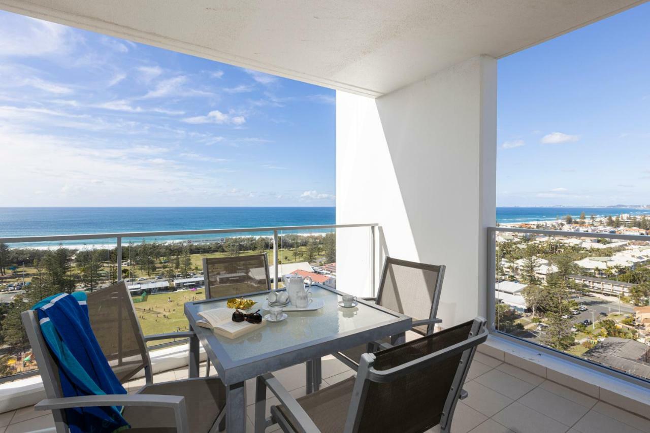 Ocean Pacific Resort - Official Broadbeach Buitenkant foto