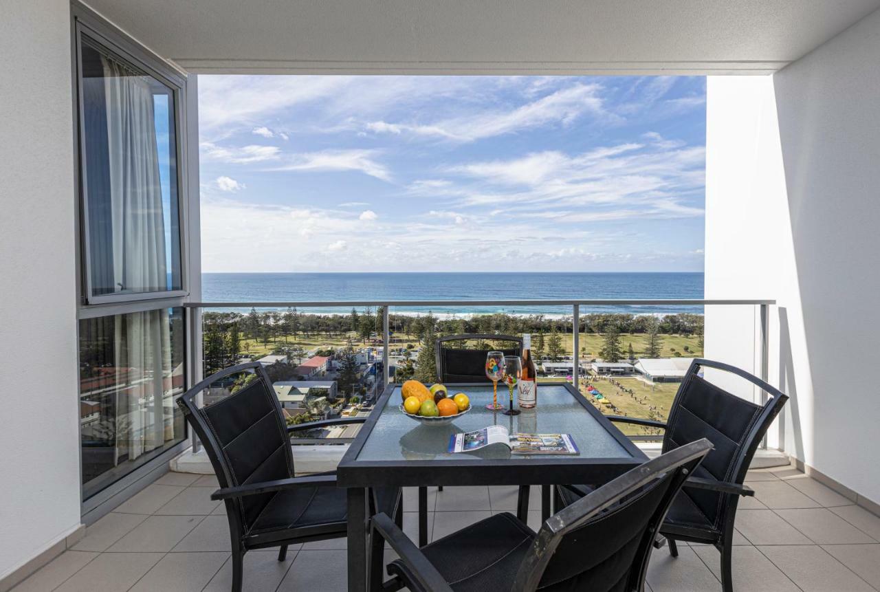 Ocean Pacific Resort - Official Broadbeach Buitenkant foto